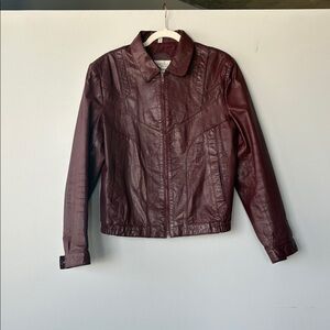 Vintage maroon/burgundy leather jacket Gorgeous!